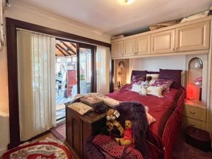 Photo 23- click for photo gallery